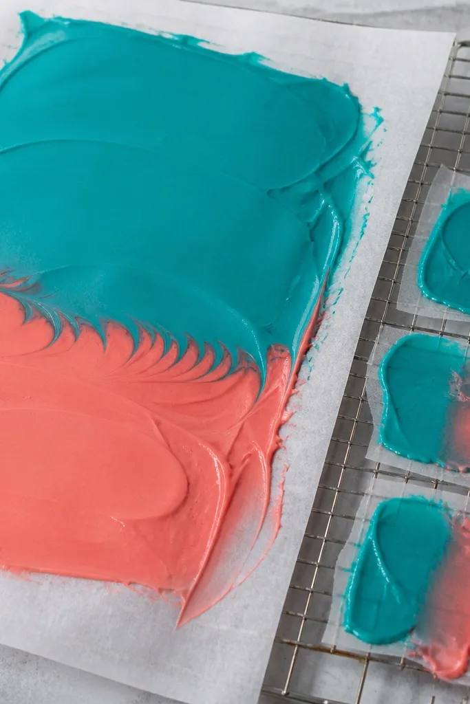 Cake drawing with layered colors where each color edge stays crisp